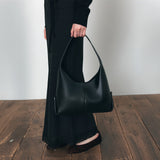 SIAC3076 Lambskin Flow Bag M_Black