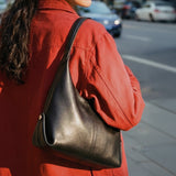 SIAC3076 Lambskin Flow Bag M_Black