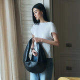 SIAC3113 Arche Hobo Bag_Black