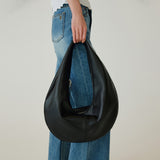 SIAC3113 Arche Hobo Bag_Black