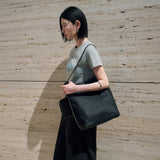 SIAC3123 Juno Slouch Bag_Black