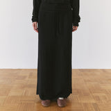 SIST9074 Waffle Elastic-Waist Long Skirt_Black