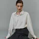 SITP5304 High-Neck Silky Shirt_Ivory