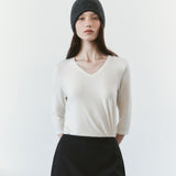 SITP5313 Soft V-Neck 3/4-Sleeve T-Shirt_Ivory